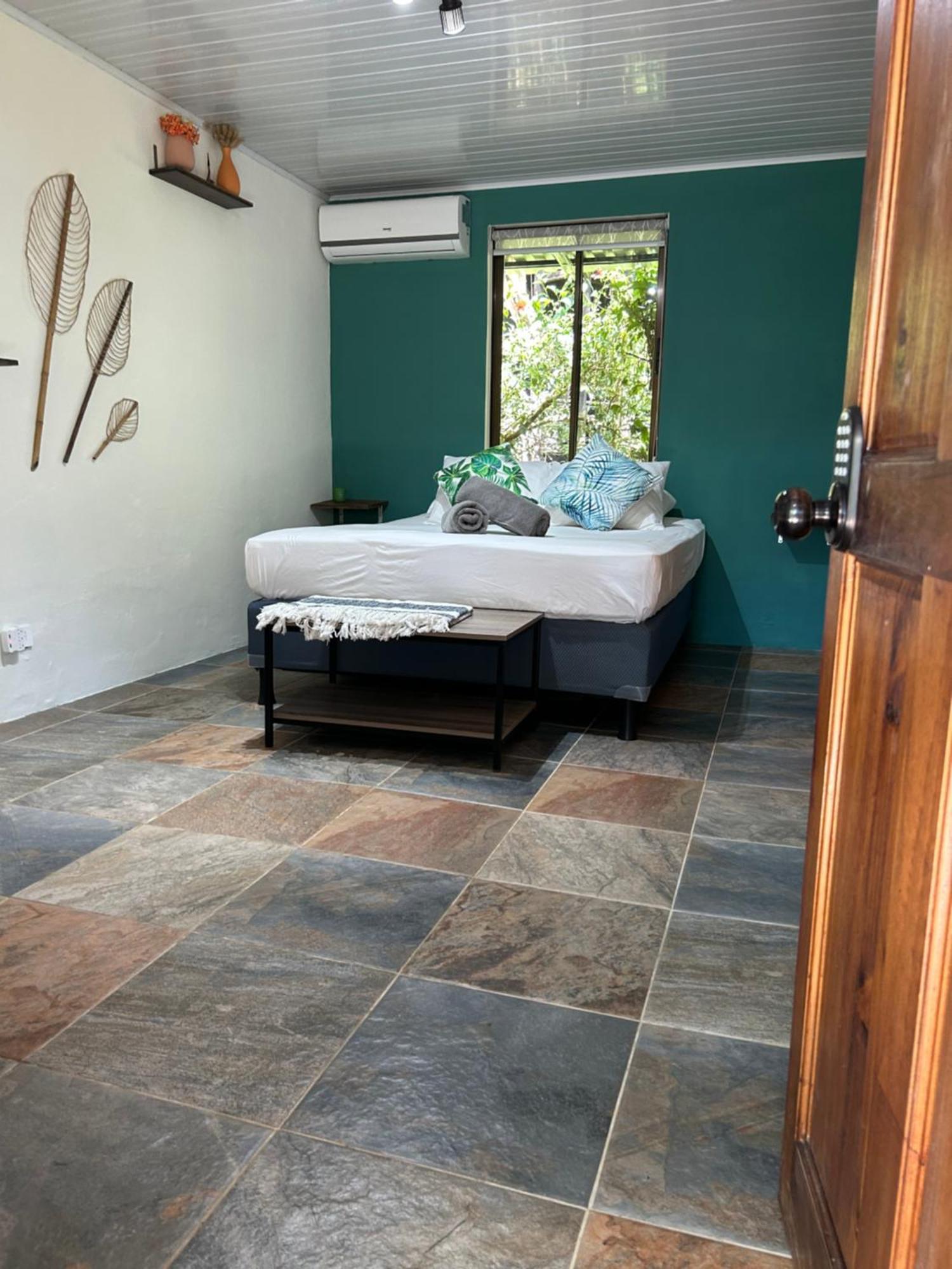 Boutique Rooms River Front At La Junta Dominical Exterior foto