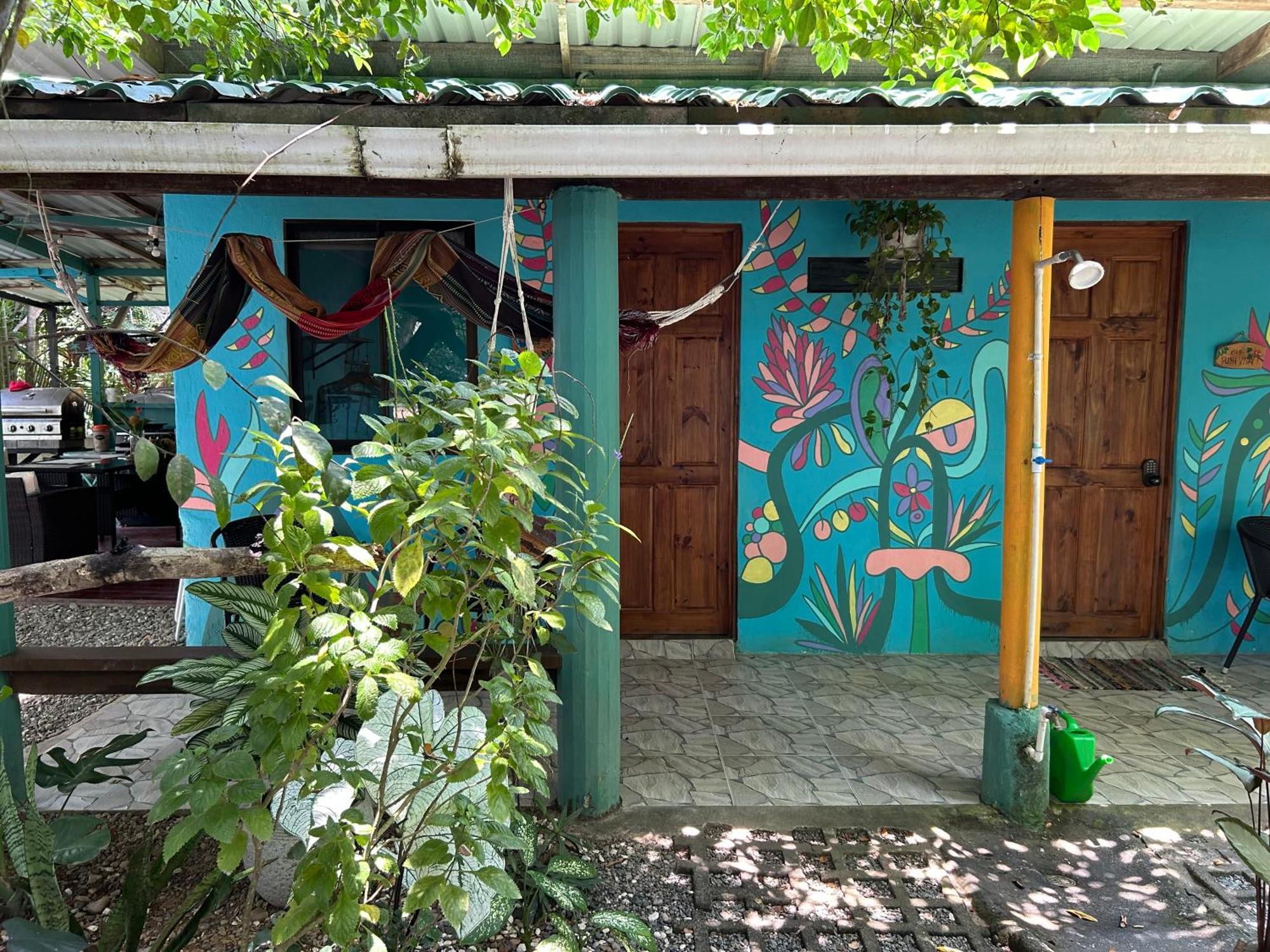 Boutique Rooms River Front At La Junta Dominical Exterior foto